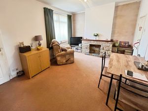 Lounge- click for photo gallery